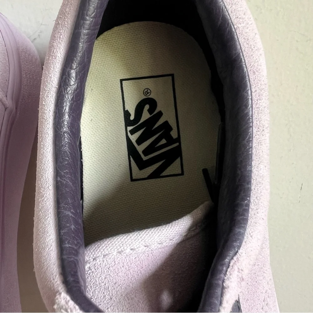 Vans NEW Unisex Old Skool Suede Lavender Shoe Size 8 or 9.5 #217